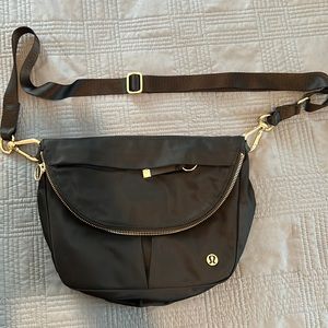 Lululemon black all night festival bag crossbody bag